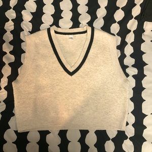 Simons V-neck sweater vest